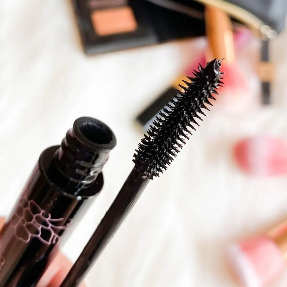 Anyeluz Pestanina Negra a Prueba de Agua 7.5gr