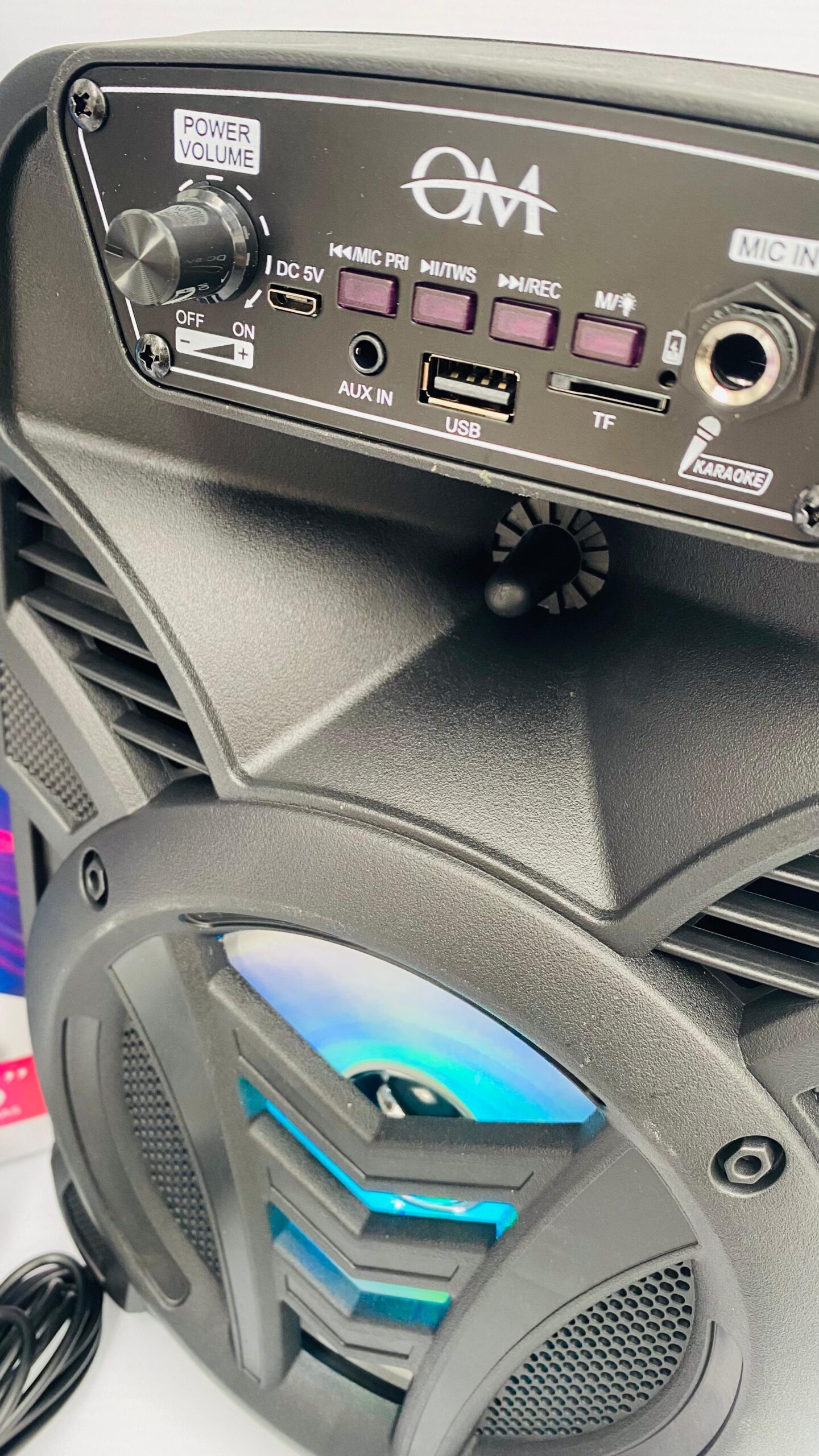 OM6105 – PARLANTE OM 6.5 PULGADAS