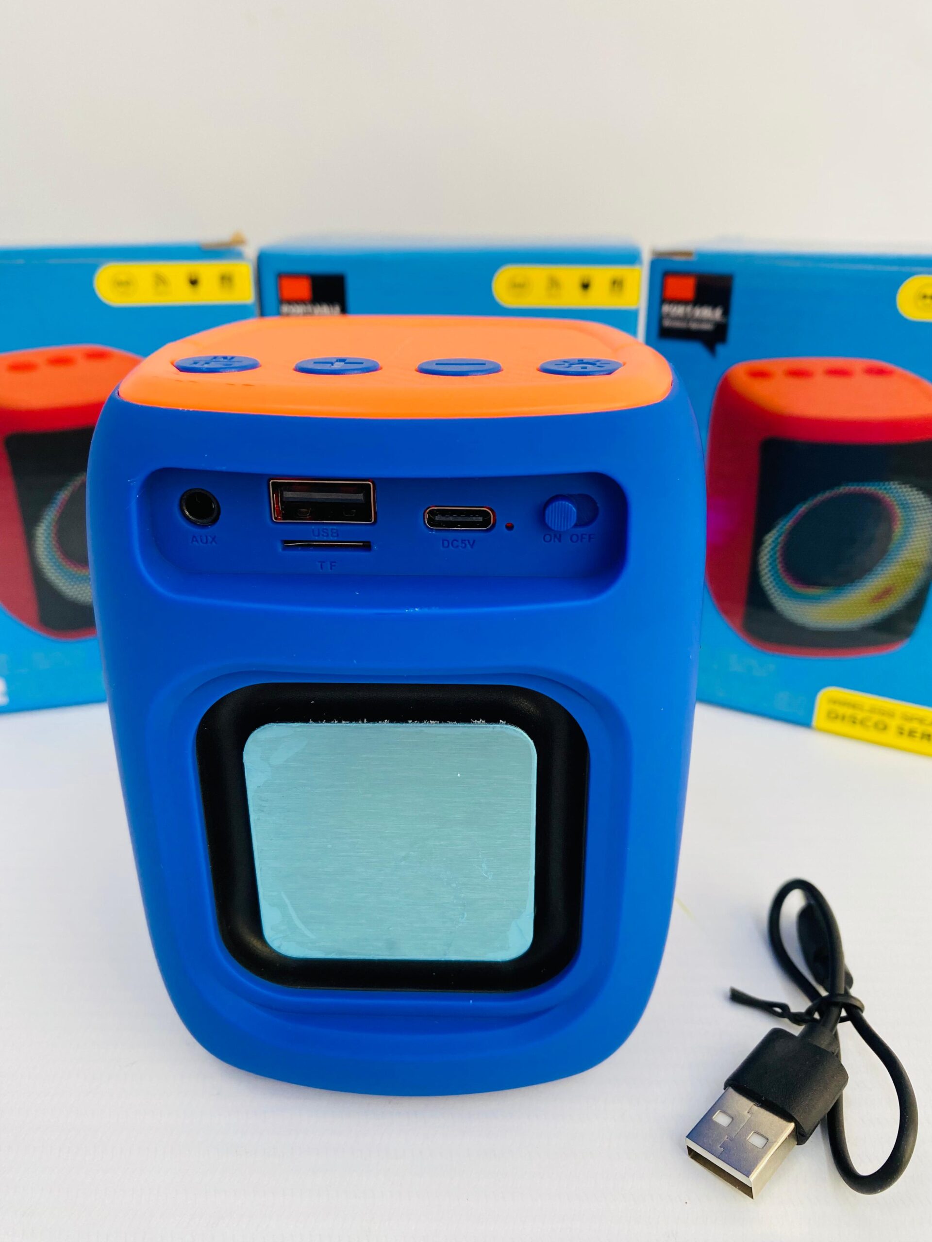 X912 – PARLANTE EXCELENTE CALIDAD X912